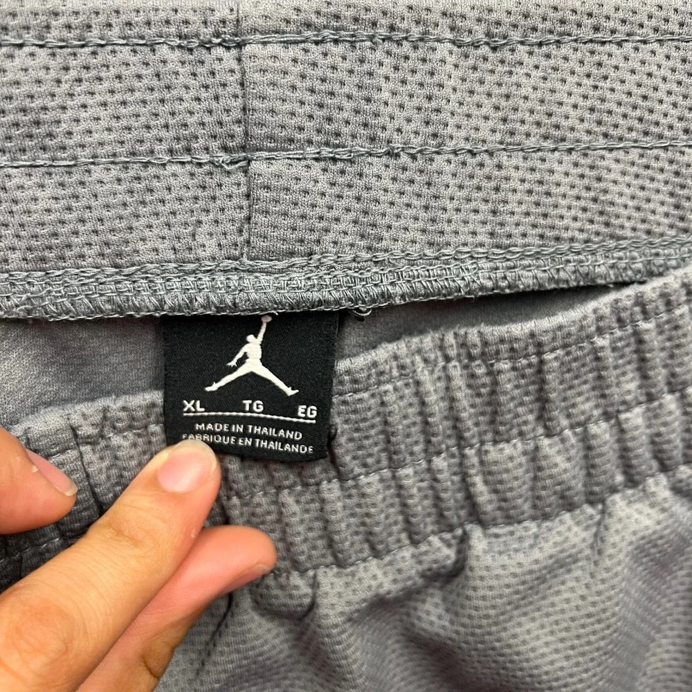 Jordan Mens Basketball Shorts Grey Textured Mesh Jumpman XL Pockets 1950